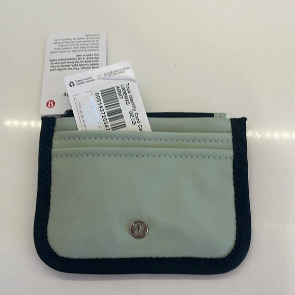Lululemon True Identity Card Case—Light Green—New With Tags!